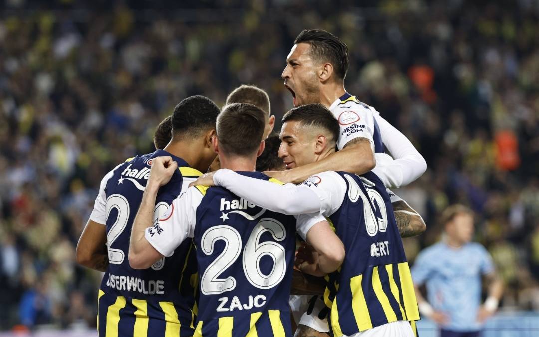 Svi su čekali ovu informaciju: Evo sa kakvim sastavom će Fener igrati protiv Galate večeras!