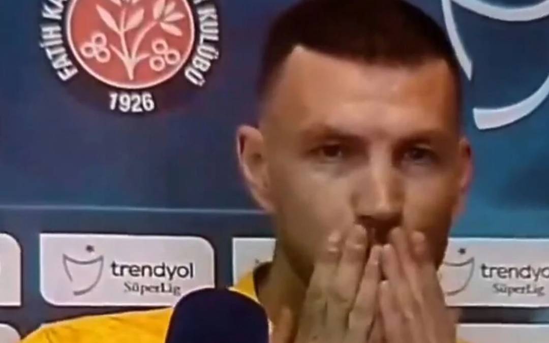 Džeko nakon gola uputio specijalnu čestitku (VIDEO)