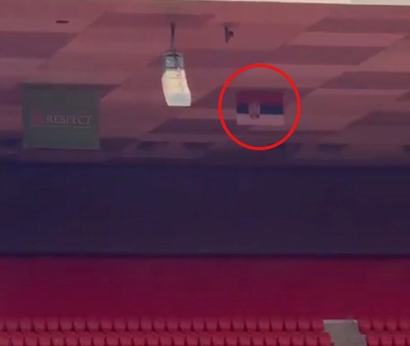 Albanci provociraju Srbe. Pogledajte srpsku zastavu koju su izvjesili na stadionu
