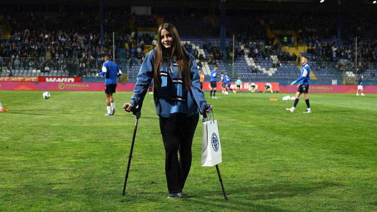 Divni prizori: Željezničar ugostio djevojčicu Ellu koja je teško stradala u tramvajskoj nesreći